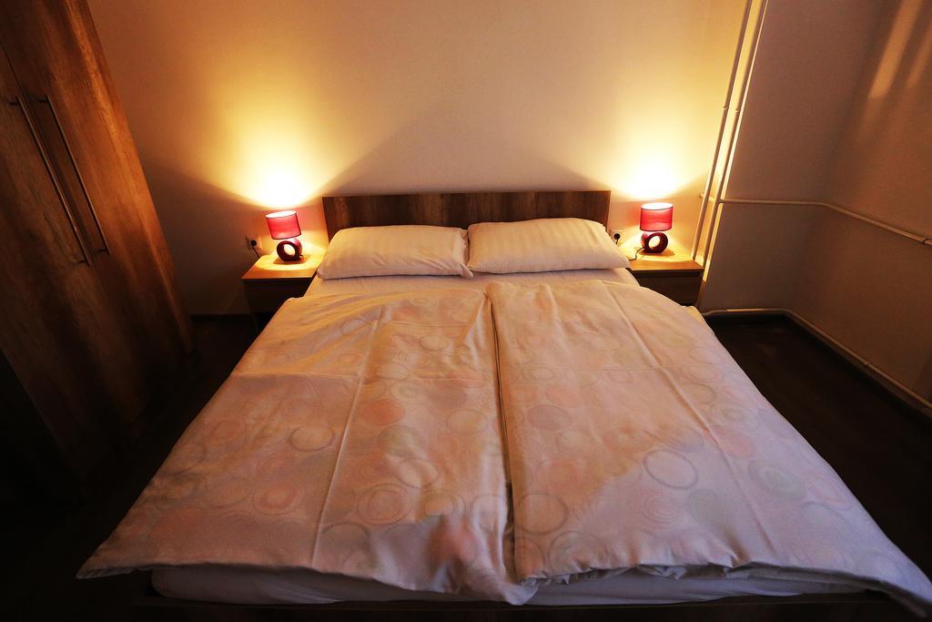 Apartment Travego II أوسييك الغرفة الصورة